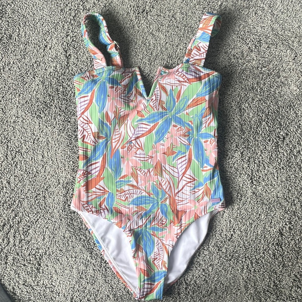 Roxy one price bathing suit size small